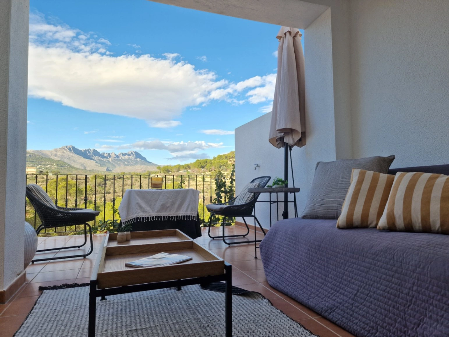 BONITO BUNGALOW CON VISTAS A LA MONTAÑA