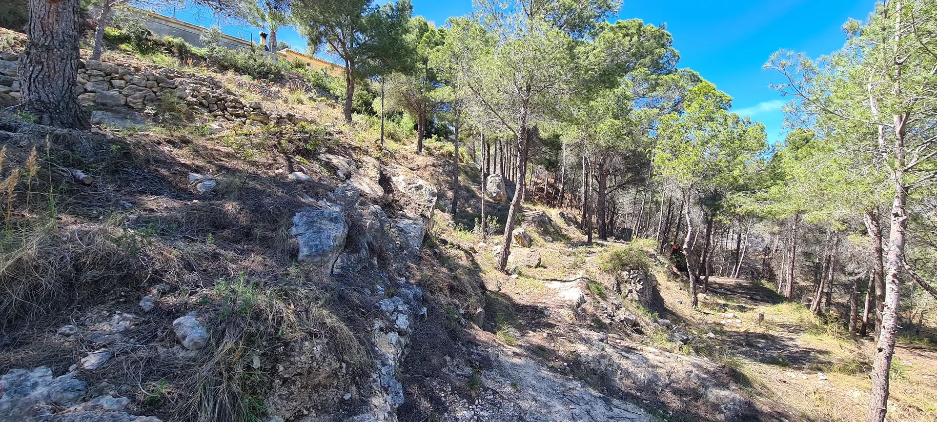 Parcela amplio en Calpe.