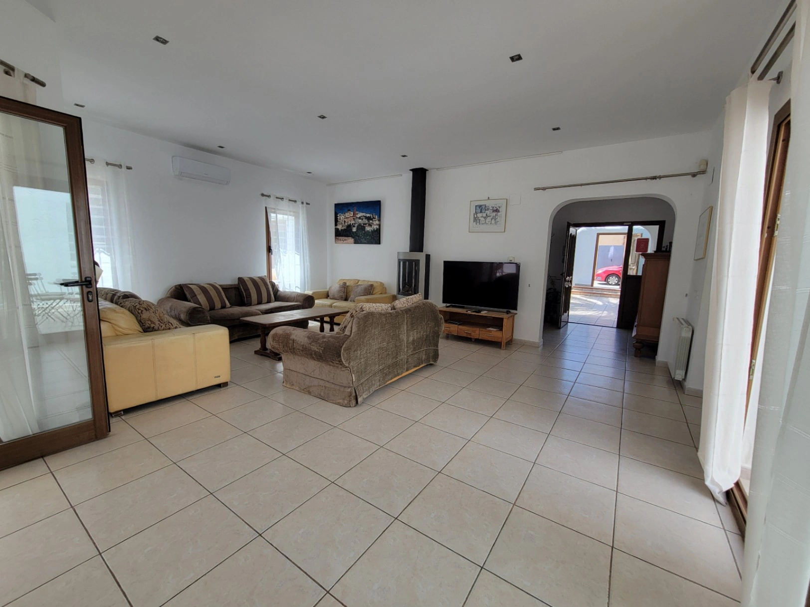 BONITO CHALET ESTILO IBICENCO EN MORAIRA