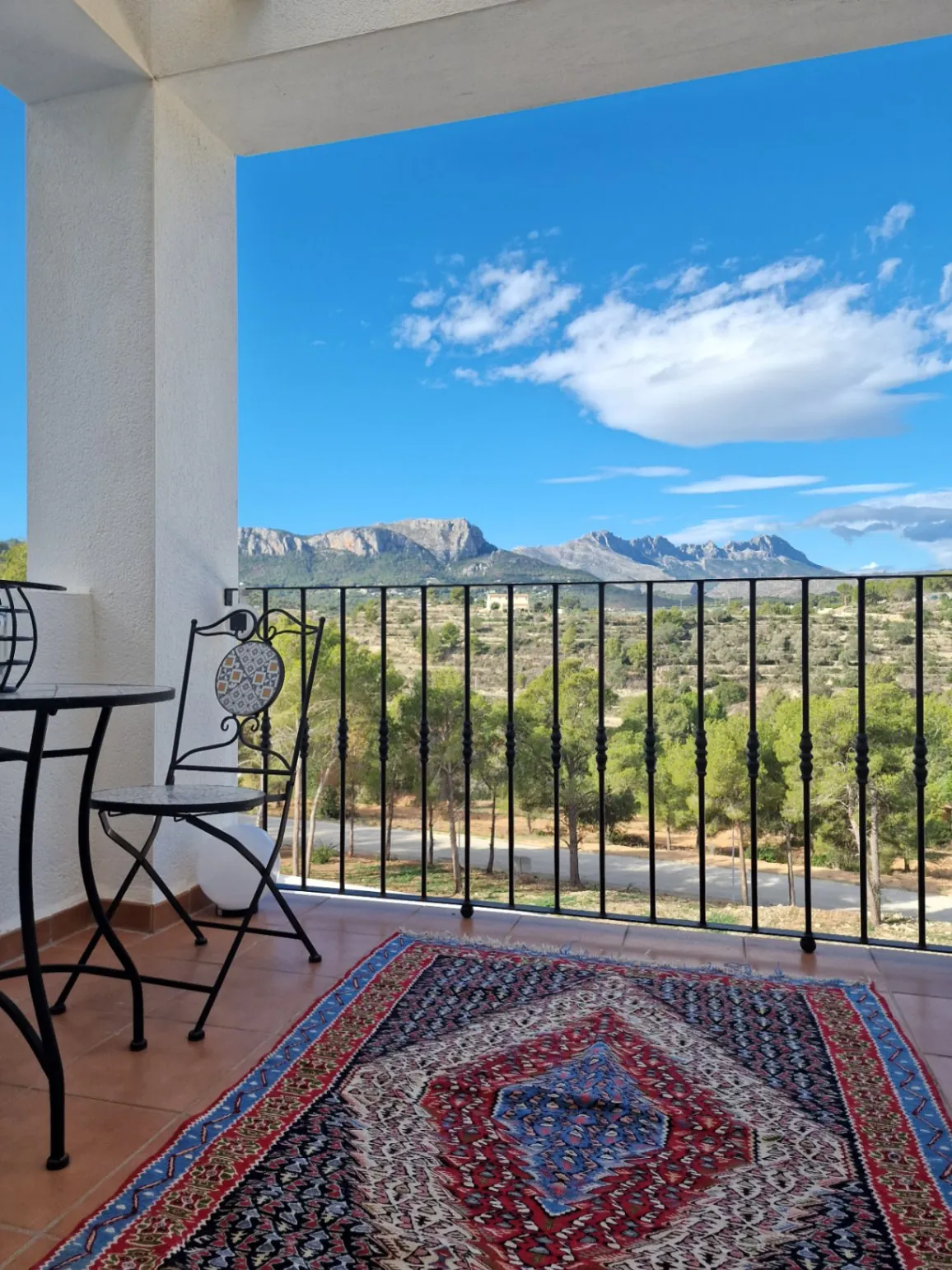 BONITO BUNGALOW CON VISTAS A LA MONTAÑA