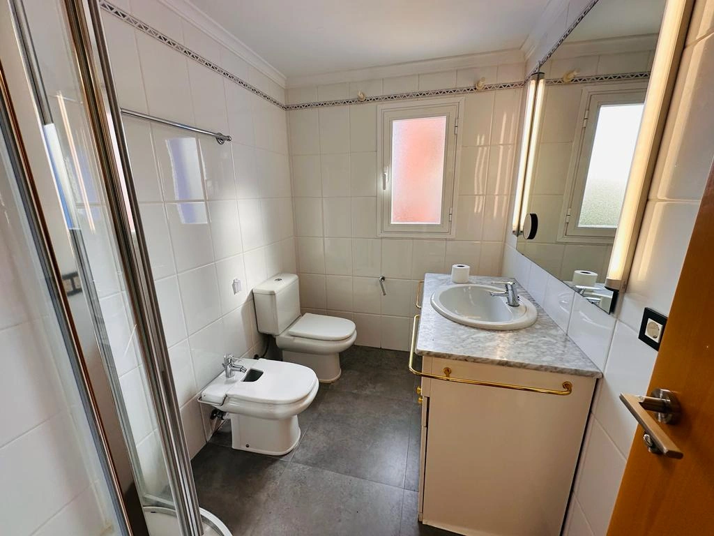 Villa de 6 dormitorios muy cerca del mar