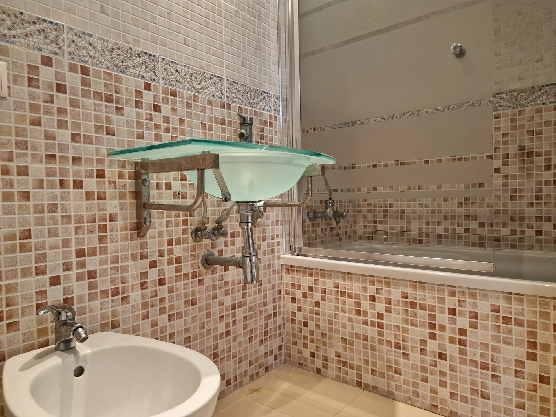 APPARTEMENT PROCHE DE TOUS LES SERVICES