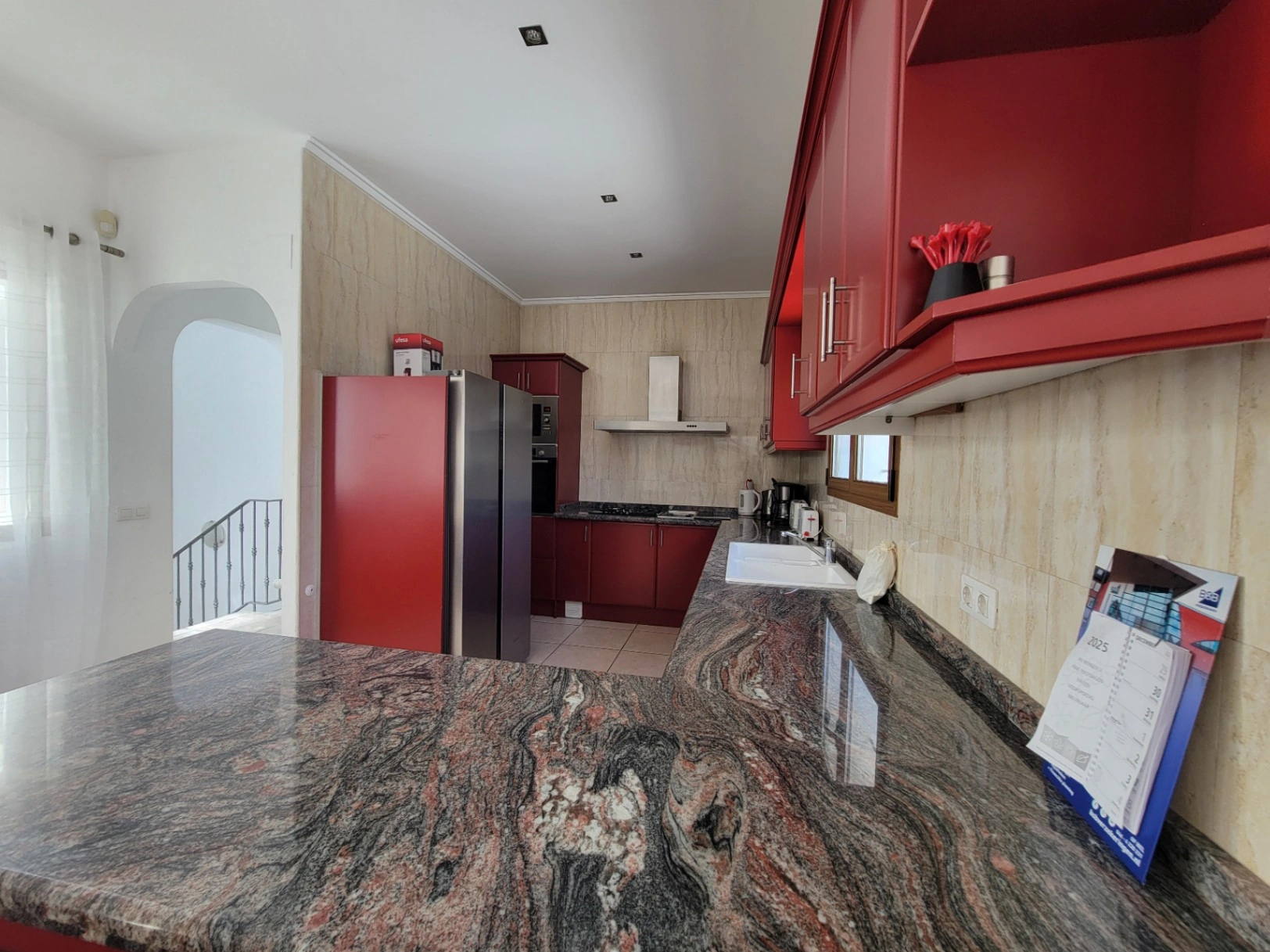 BONITO CHALET ESTILO IBICENCO EN MORAIRA