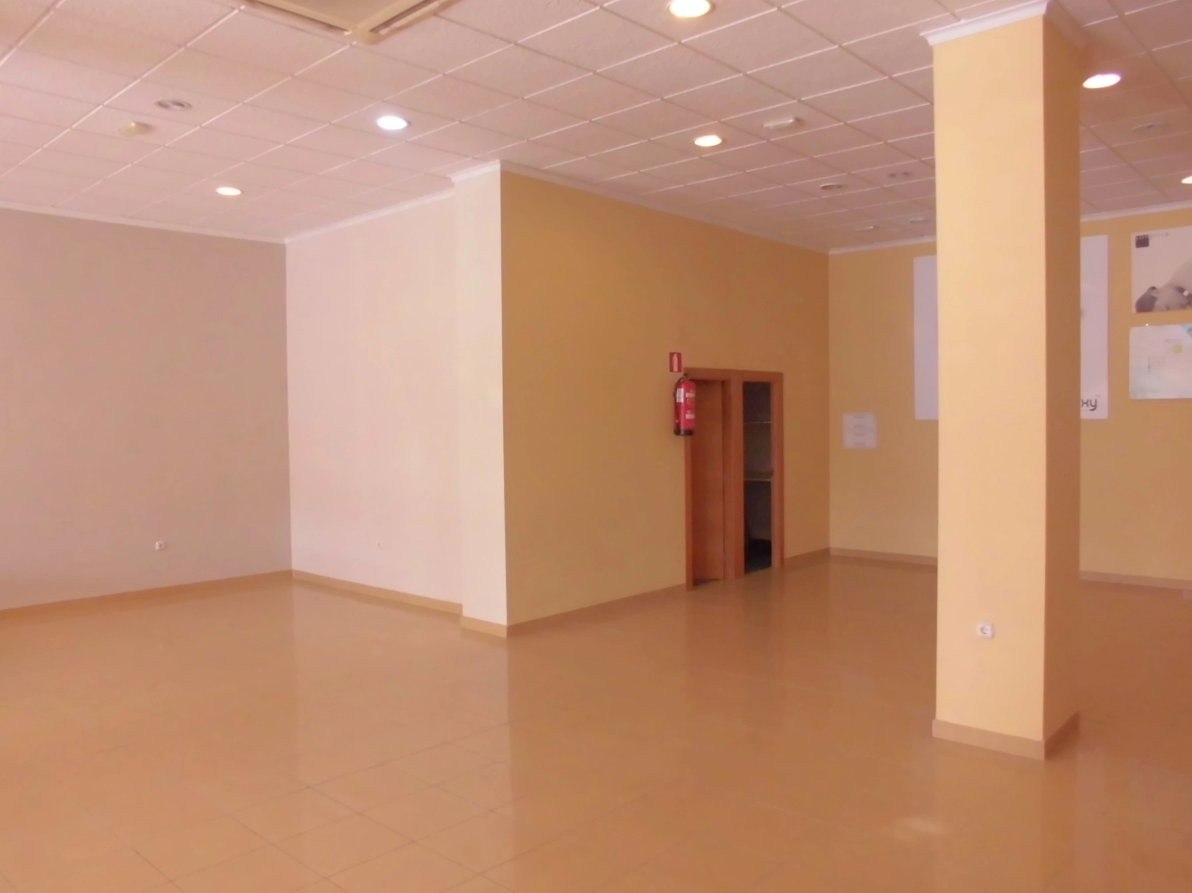 LOCAL COMERCIAL EN CALPE