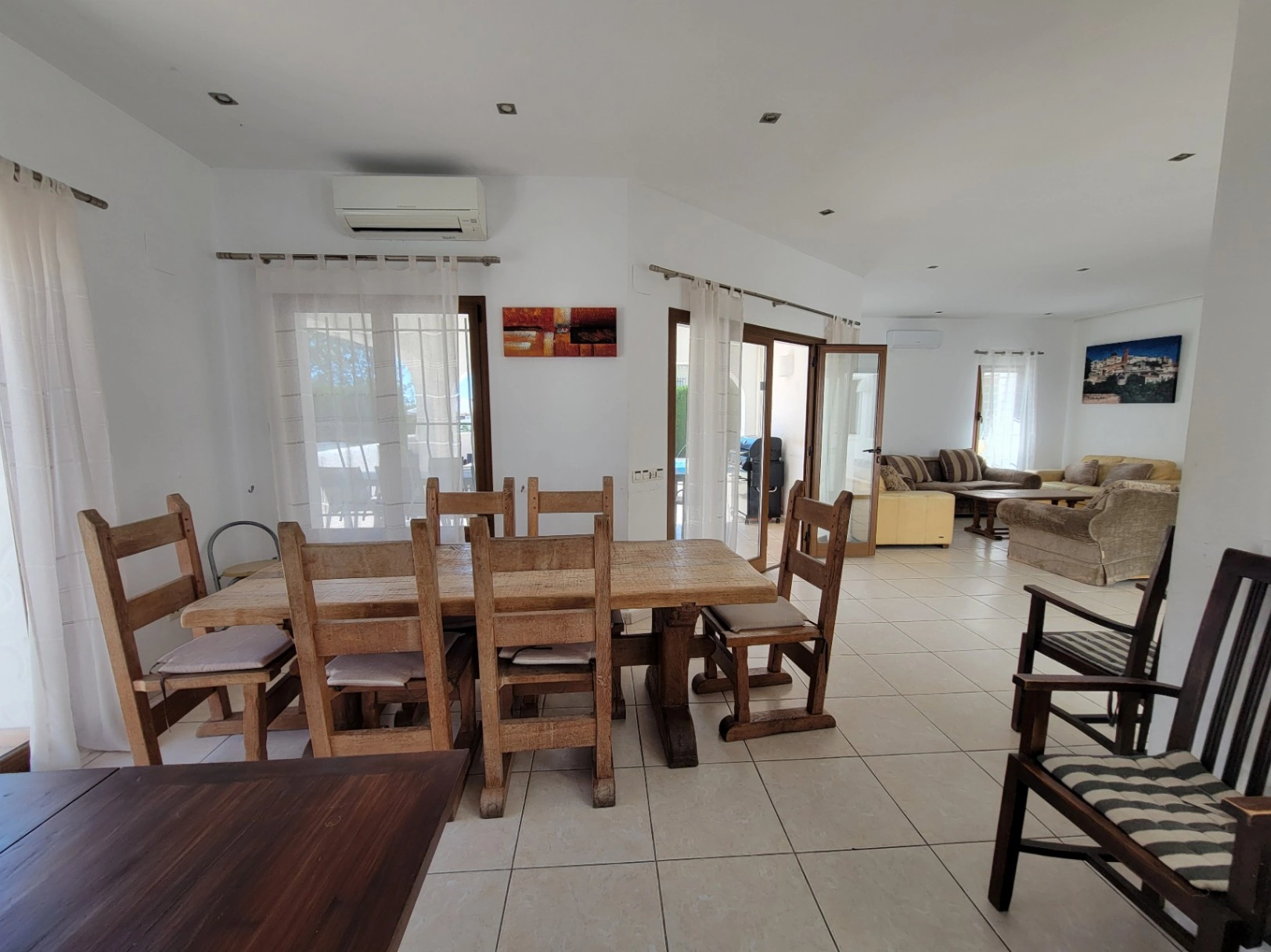 BONITO CHALET ESTILO IBICENCO EN MORAIRA