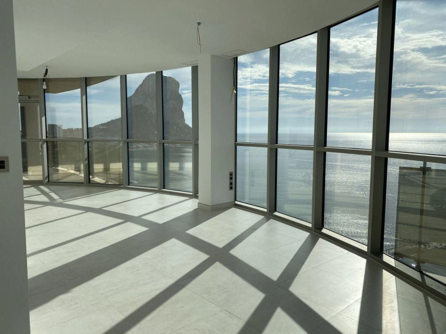BM11479 - Hermoso ático en Calpe con terraza en la azotea.
