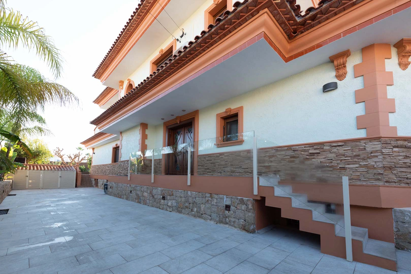 PRECIOSA VILLA ANDANDO A CALPE CERCA DE TODOS LOS SERVICIOS