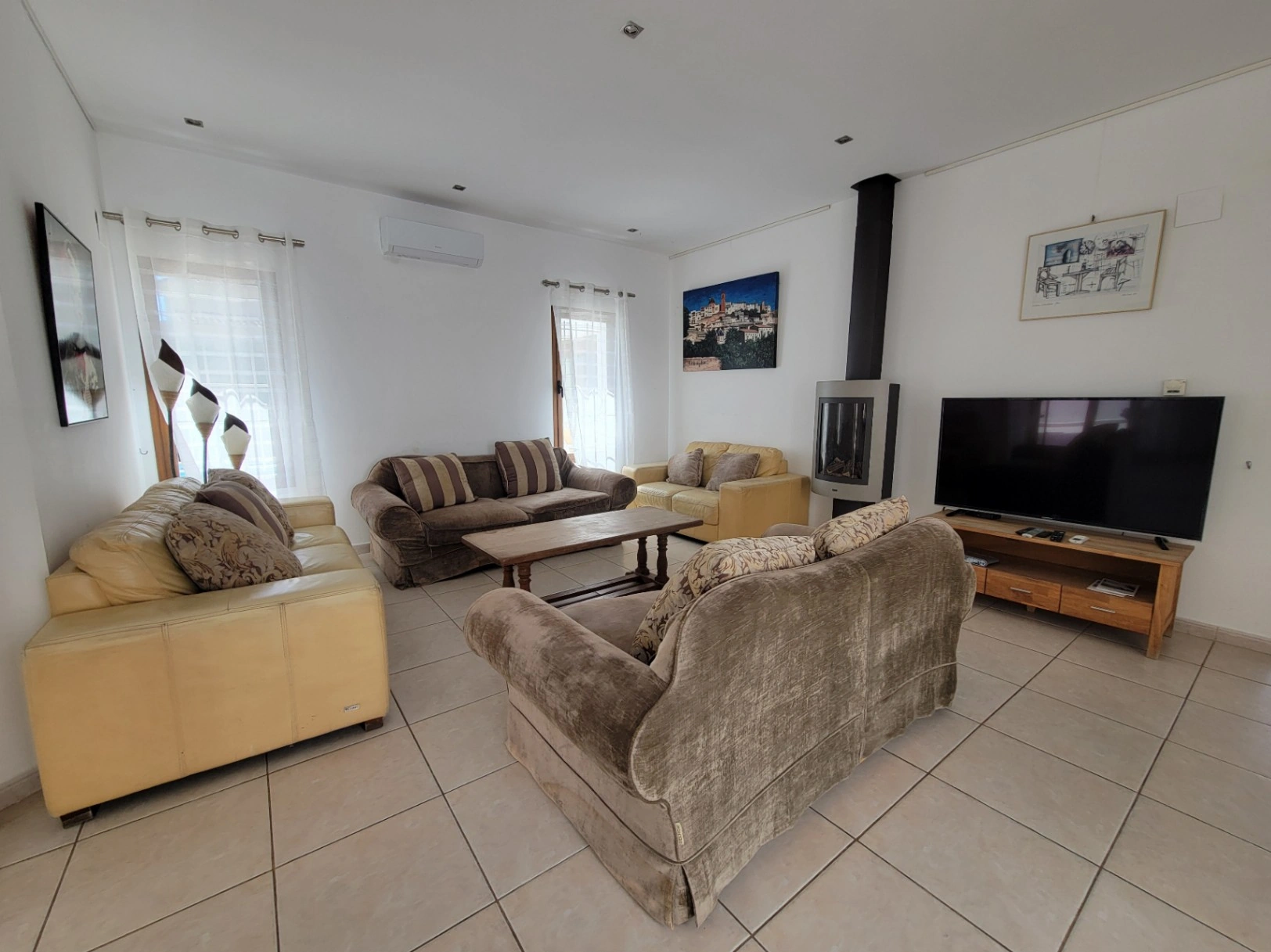BONITO CHALET ESTILO IBICENCO EN MORAIRA