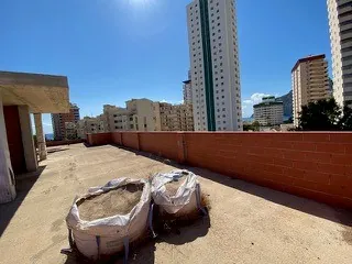 CHALET EN CONSTRUCCION EN MUY BUENA UBICACION A 200 MTRS DE LA PLAYA DE CALALGA