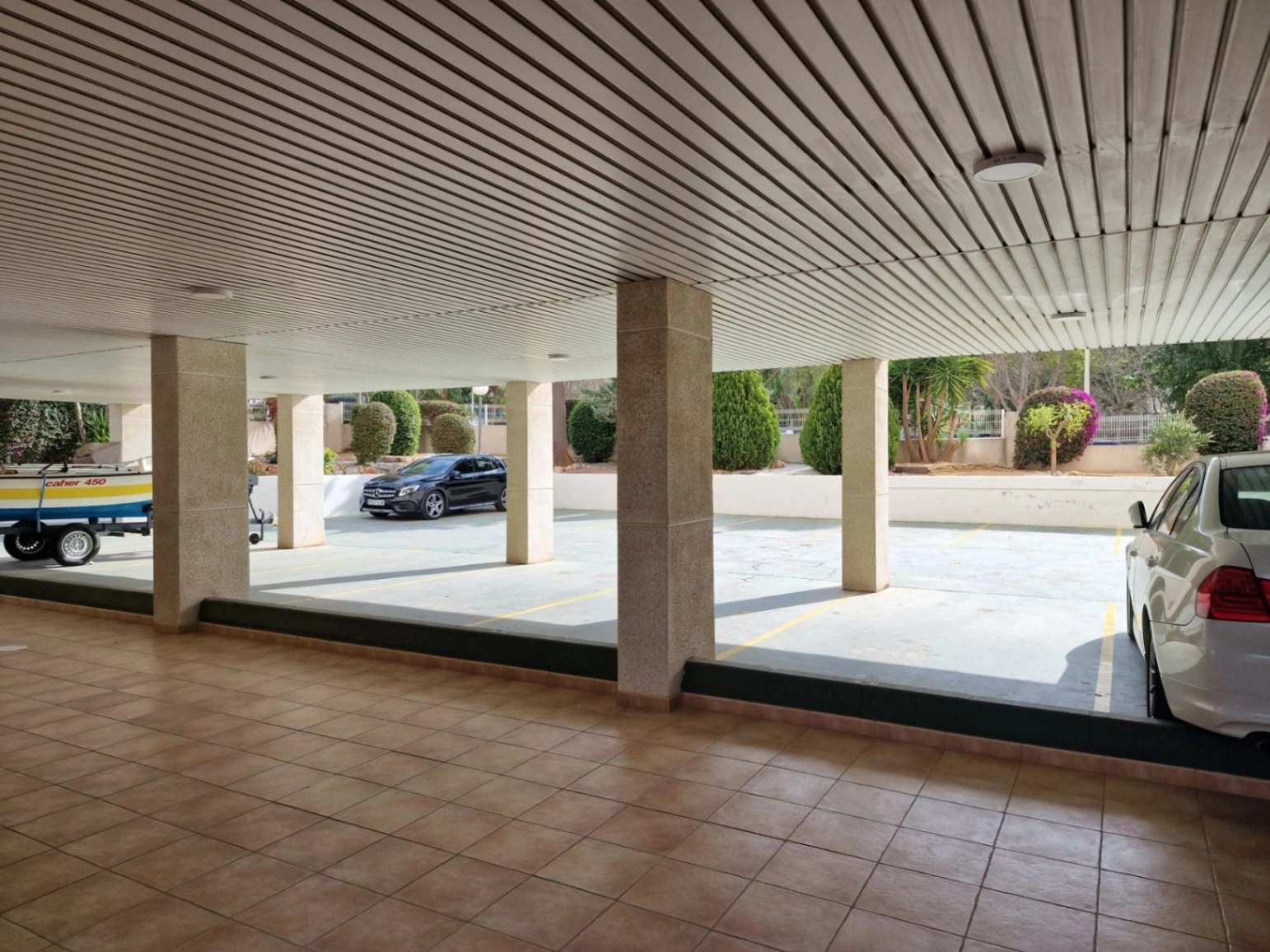 APPARTEMENT PROCHE DE TOUS LES SERVICES