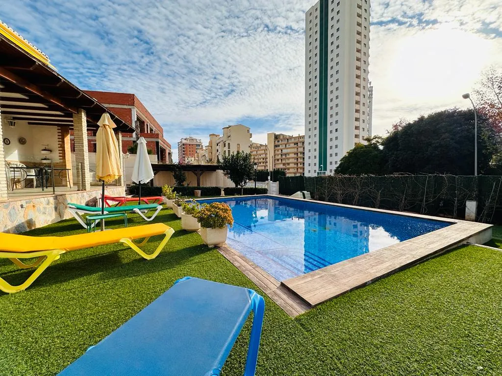Villa de 6 dormitorios muy cerca del mar