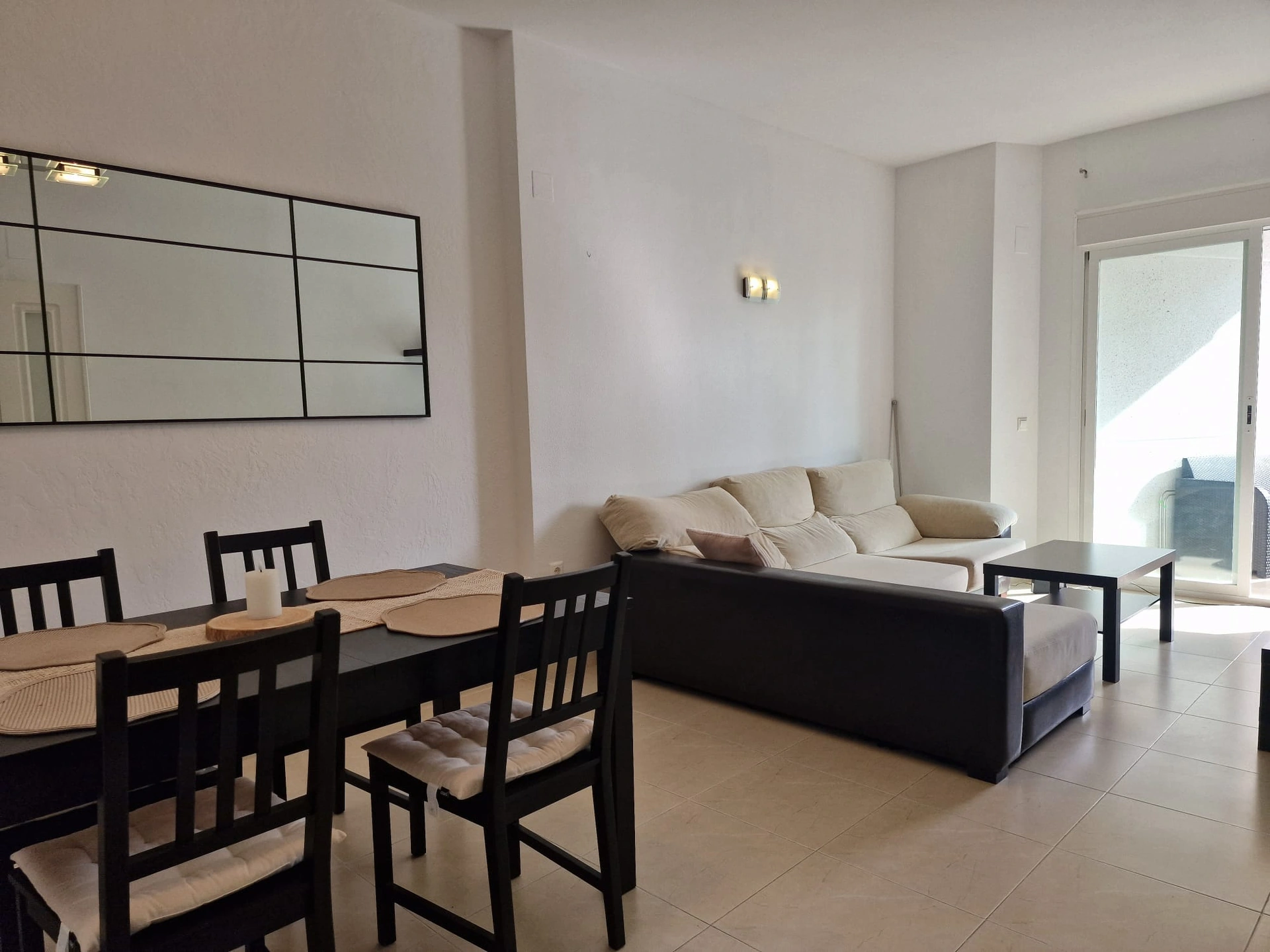 APPARTEMENT PROCHE DE TOUS LES SERVICES