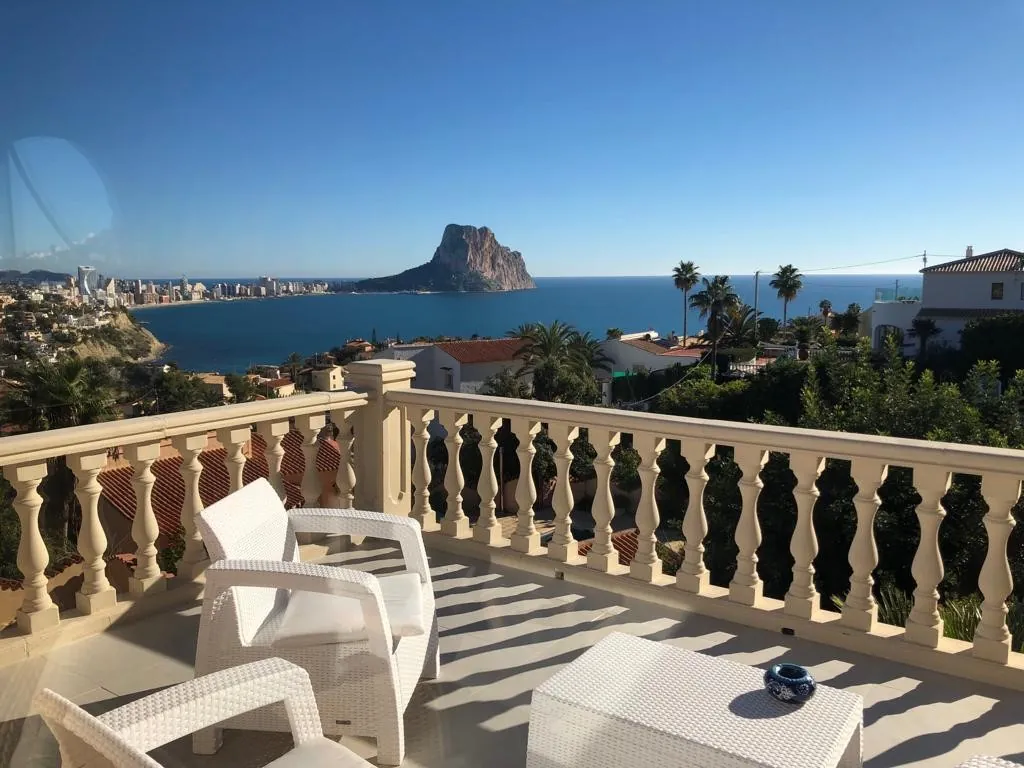 VILLA EN MARYVILLA CON VISTAS ESPECTACULARES