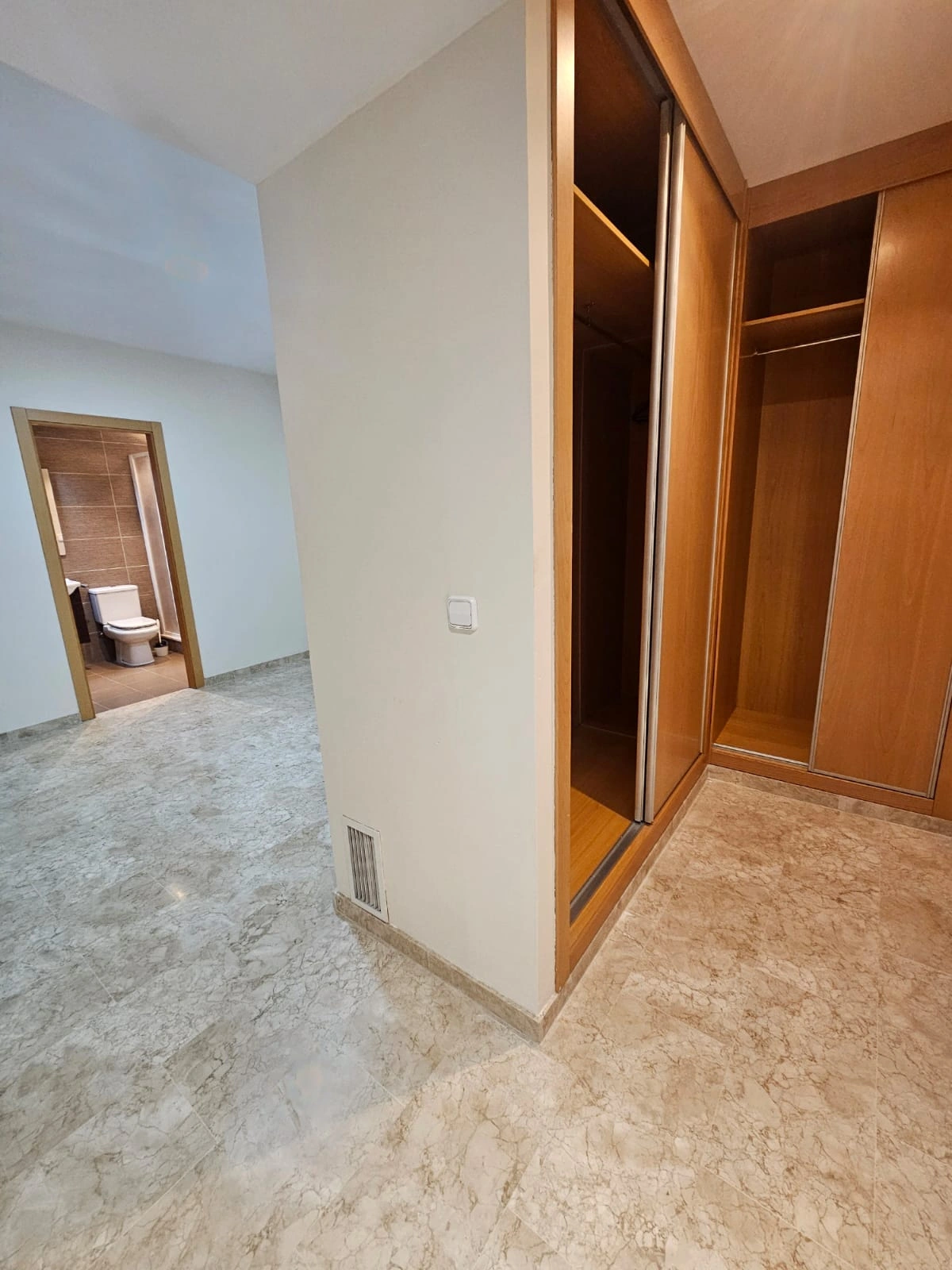 AMPLIO APARTAMENTO  SITUADO EN CALPE