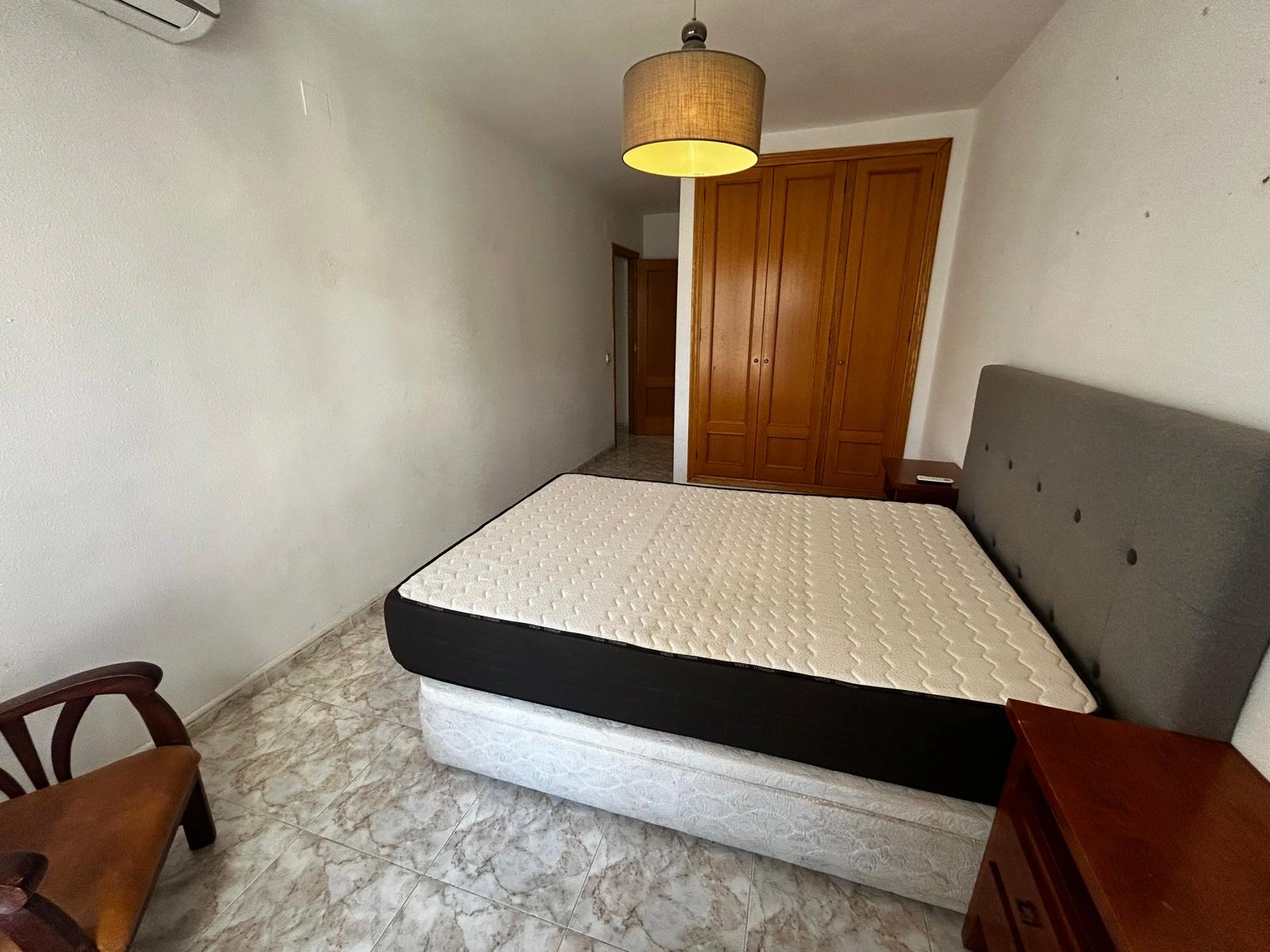Appartement à vendre en plein centre de Calpe avec solarium, piscine. Parking et débarras en option.