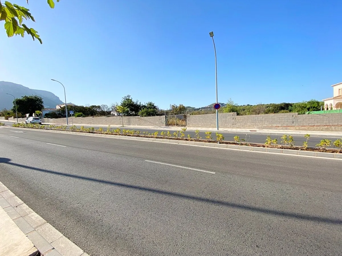 Parcela a la venta en Calpe, muy cerca del centro y servicios.