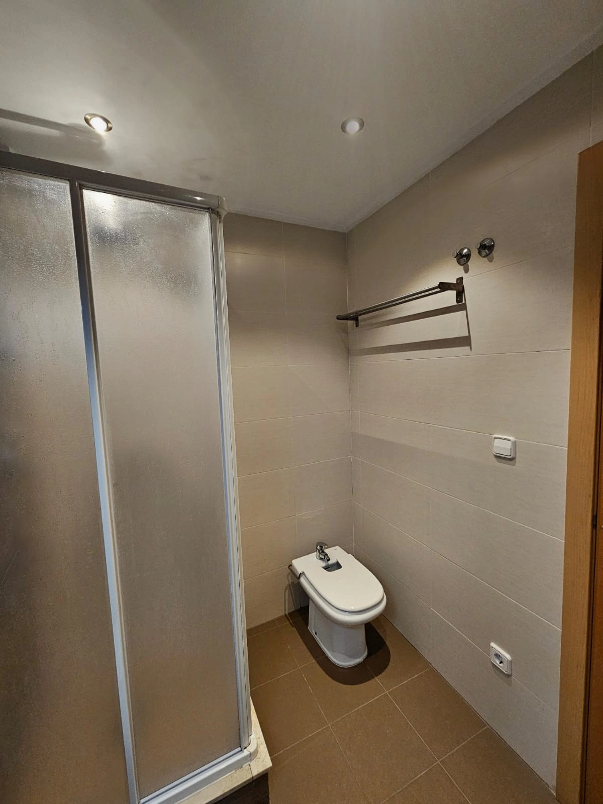 AMPLIO APARTAMENTO  SITUADO EN CALPE