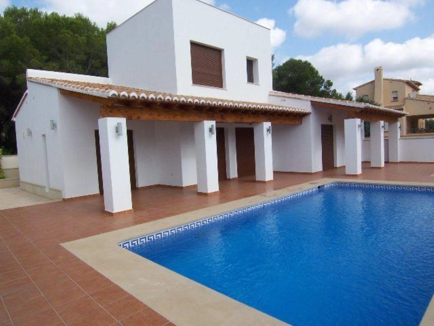 15-v-010503 - 2 Estupendas villas en una zona tranquila y verde.