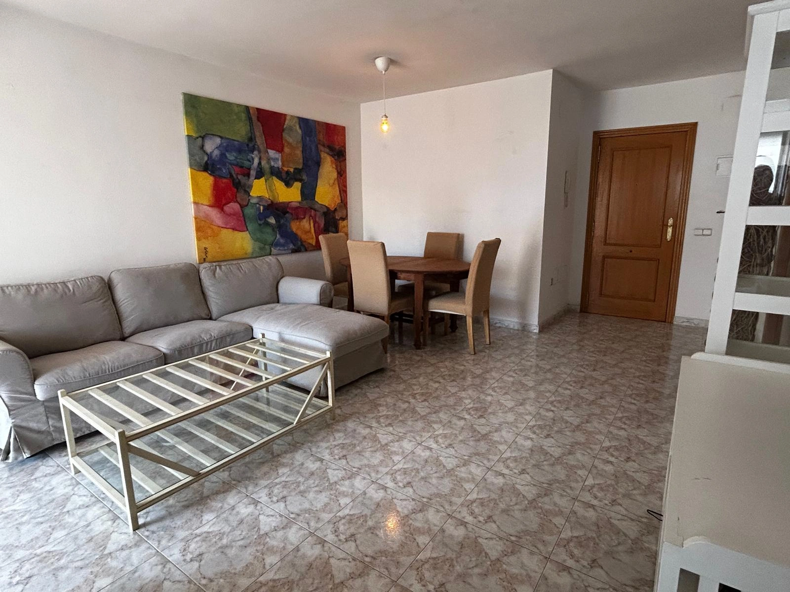 Appartement à vendre en plein centre de Calpe avec solarium, piscine. Parking et débarras en option.