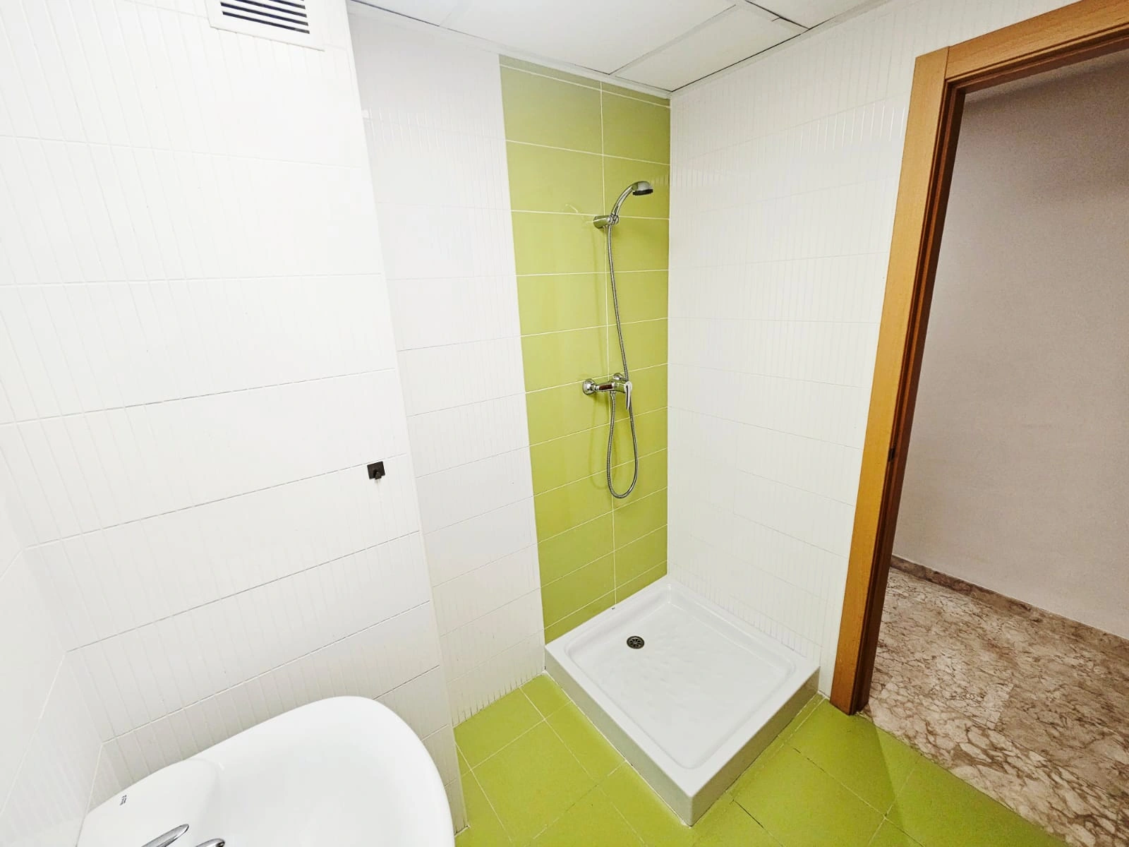 AMPLIO APARTAMENTO  SITUADO EN CALPE