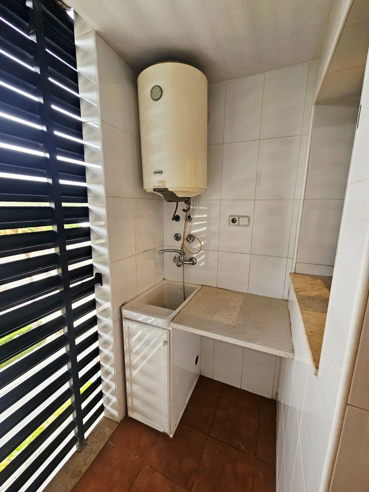 AMPLIO APARTAMENTO  SITUADO EN CALPE