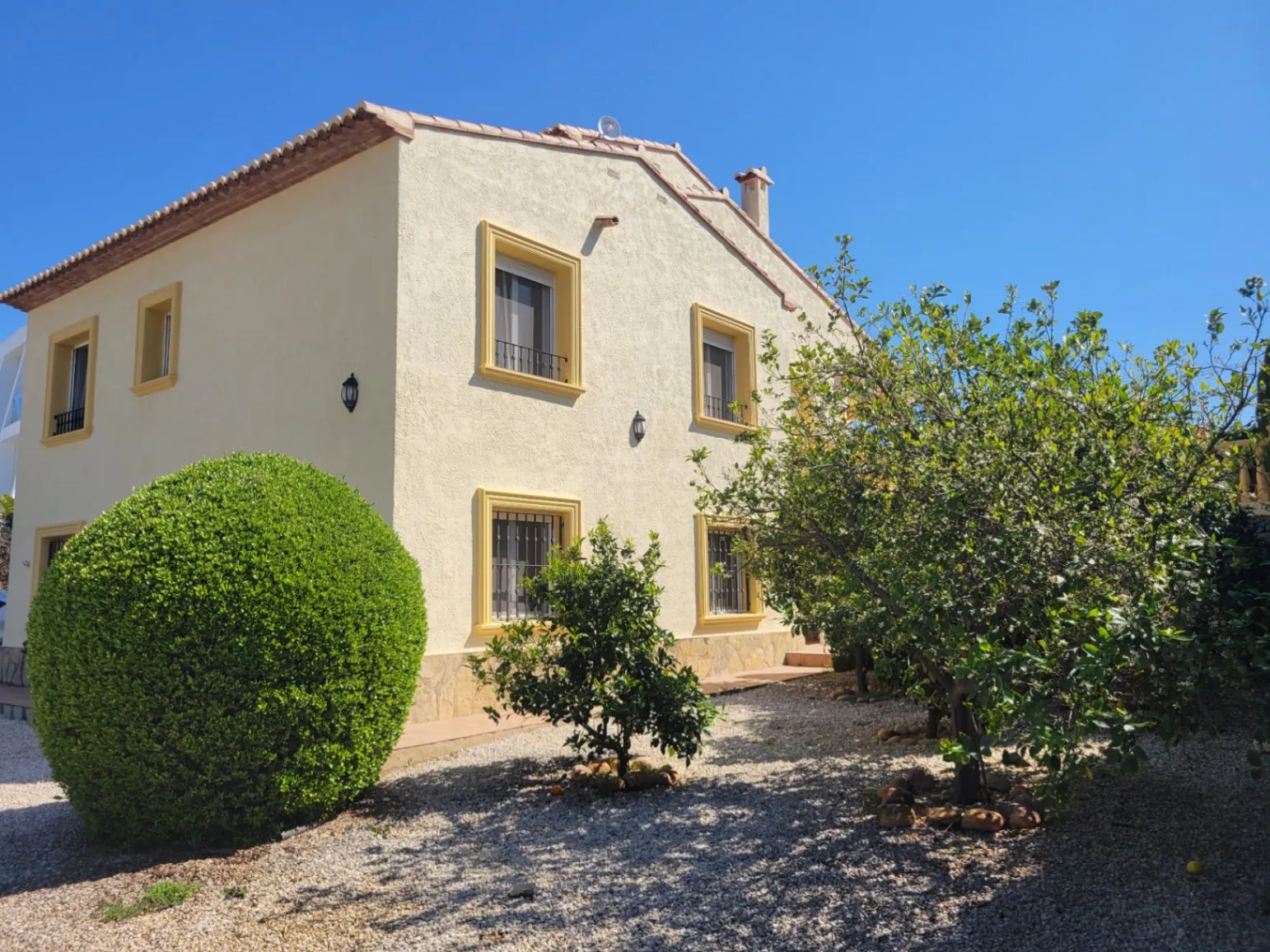 VILLA UBICADA EN MUY BUENA ZONA