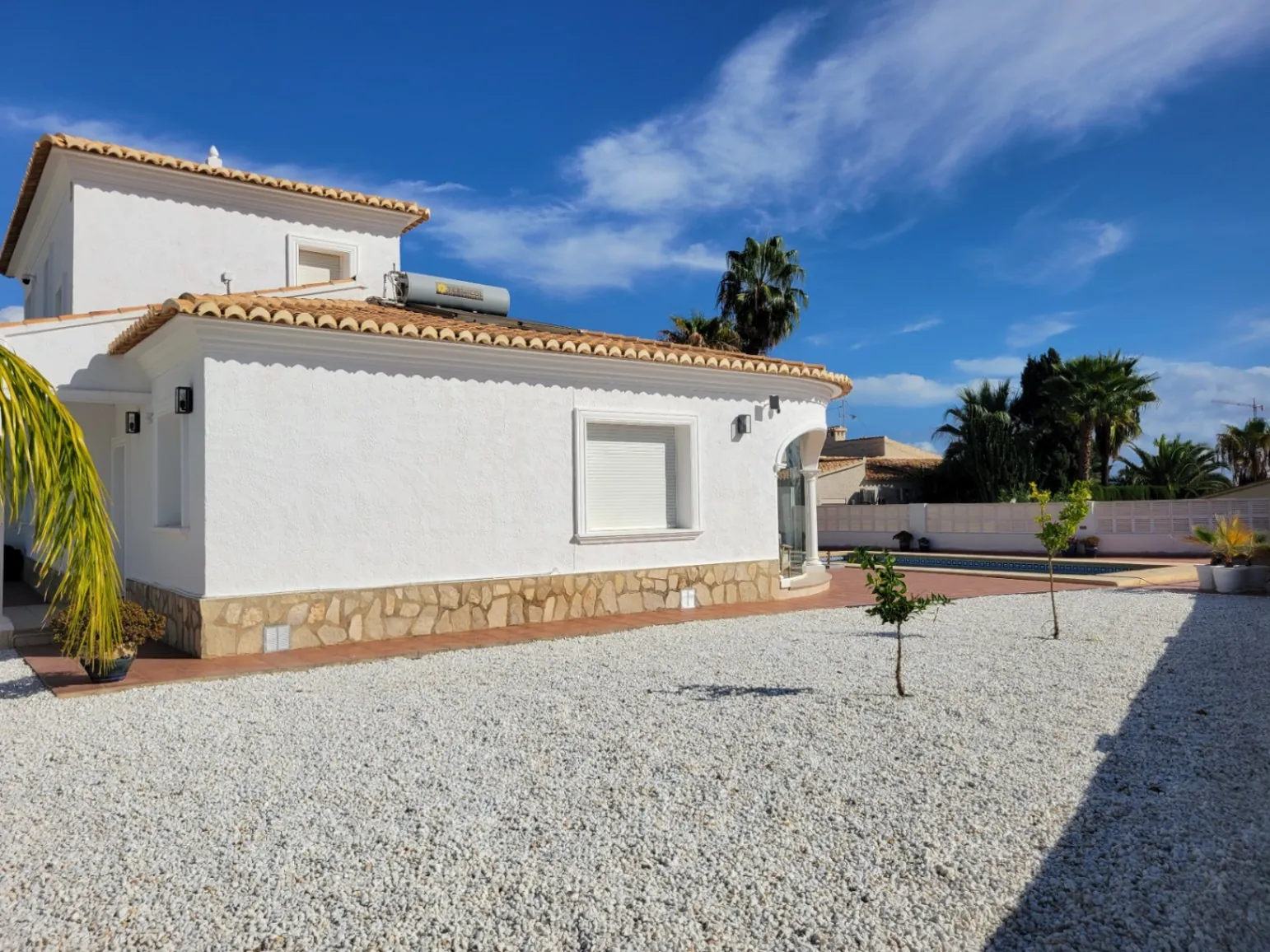 VILLA TRÈS JOLIE ET RÉNOVÉE PRÈS DE CALPE