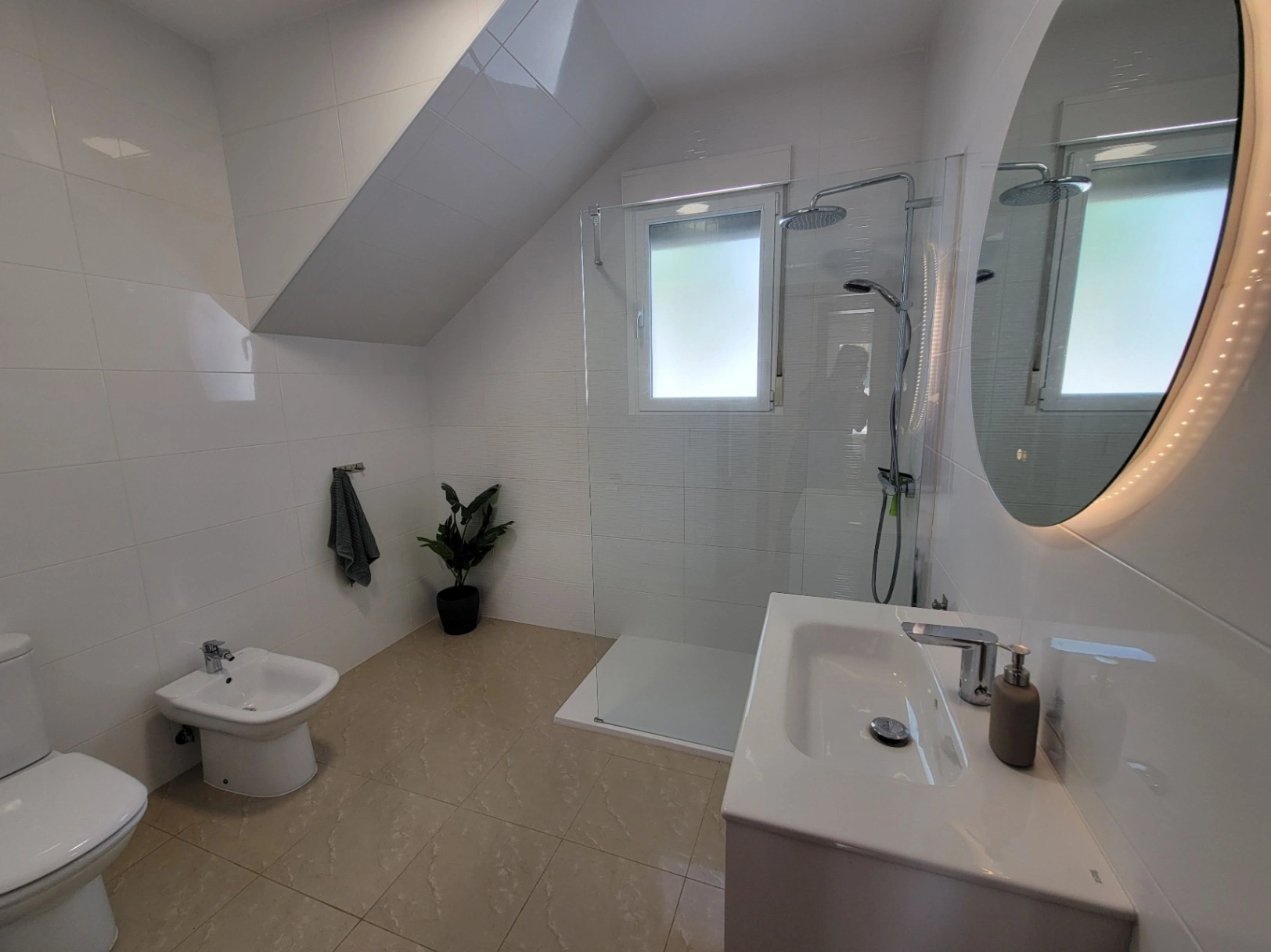 VILLA TRÈS JOLIE ET RÉNOVÉE PRÈS DE CALPE