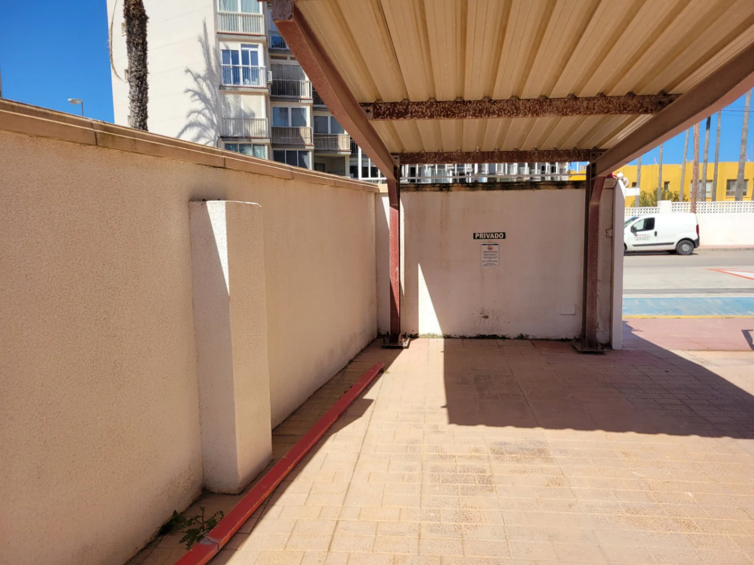 Apartamento en primera linea de playa con acceso directo a la playa.