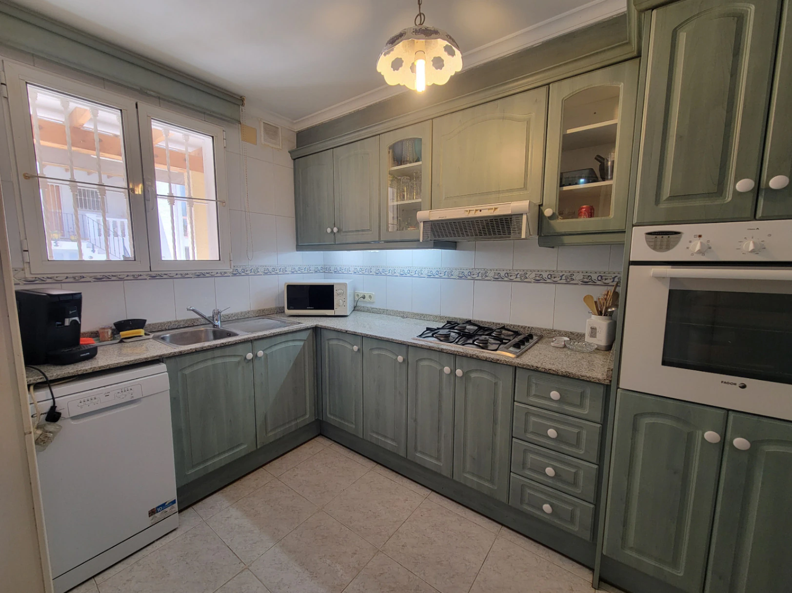 BONITO BUNGALOW SITUADO ENTRE CALPE Y BENISSA