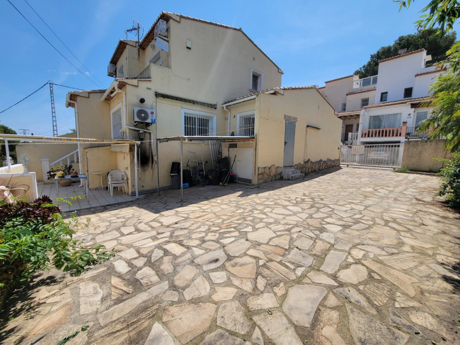 BONITO BUNGALOW SITUADO ENTRE CALPE Y BENISSA