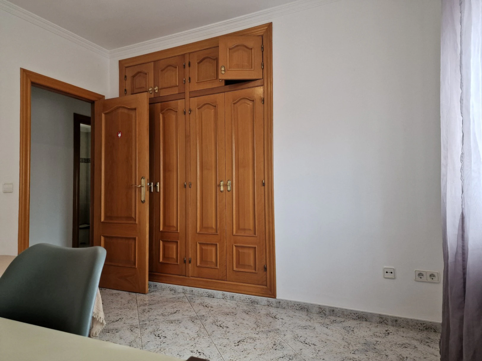 Chalet en venta de 5 habitaciones en Calpe, Alicante