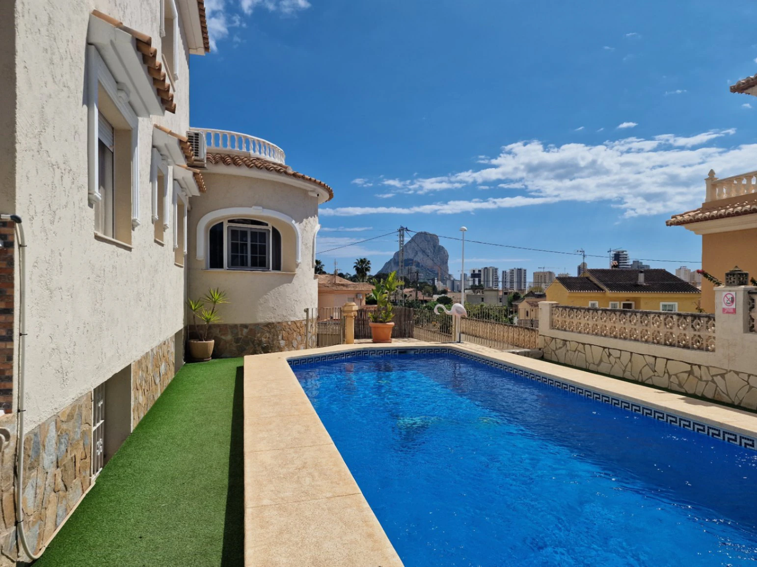 Chalet en venta de 5 habitaciones en Calpe, Alicante