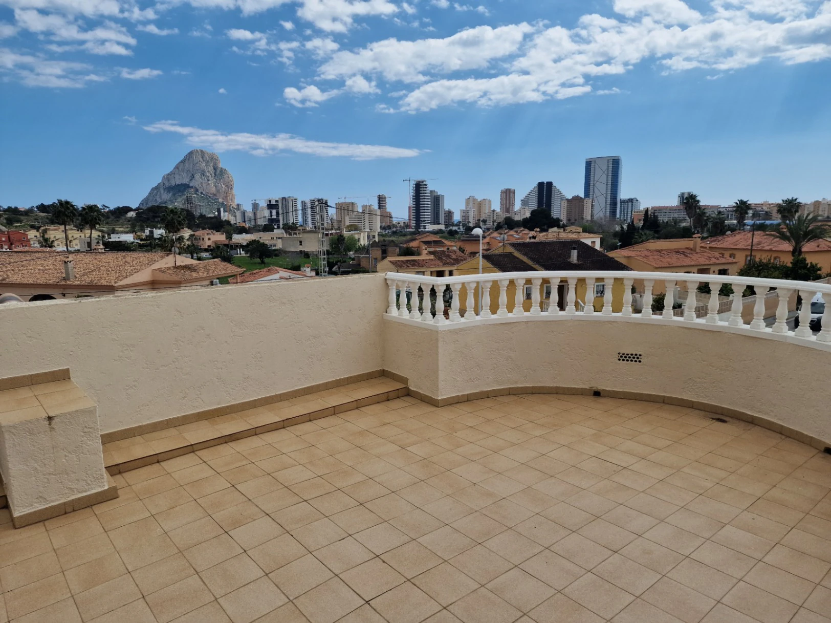 Chalet en venta de 5 habitaciones en Calpe, Alicante