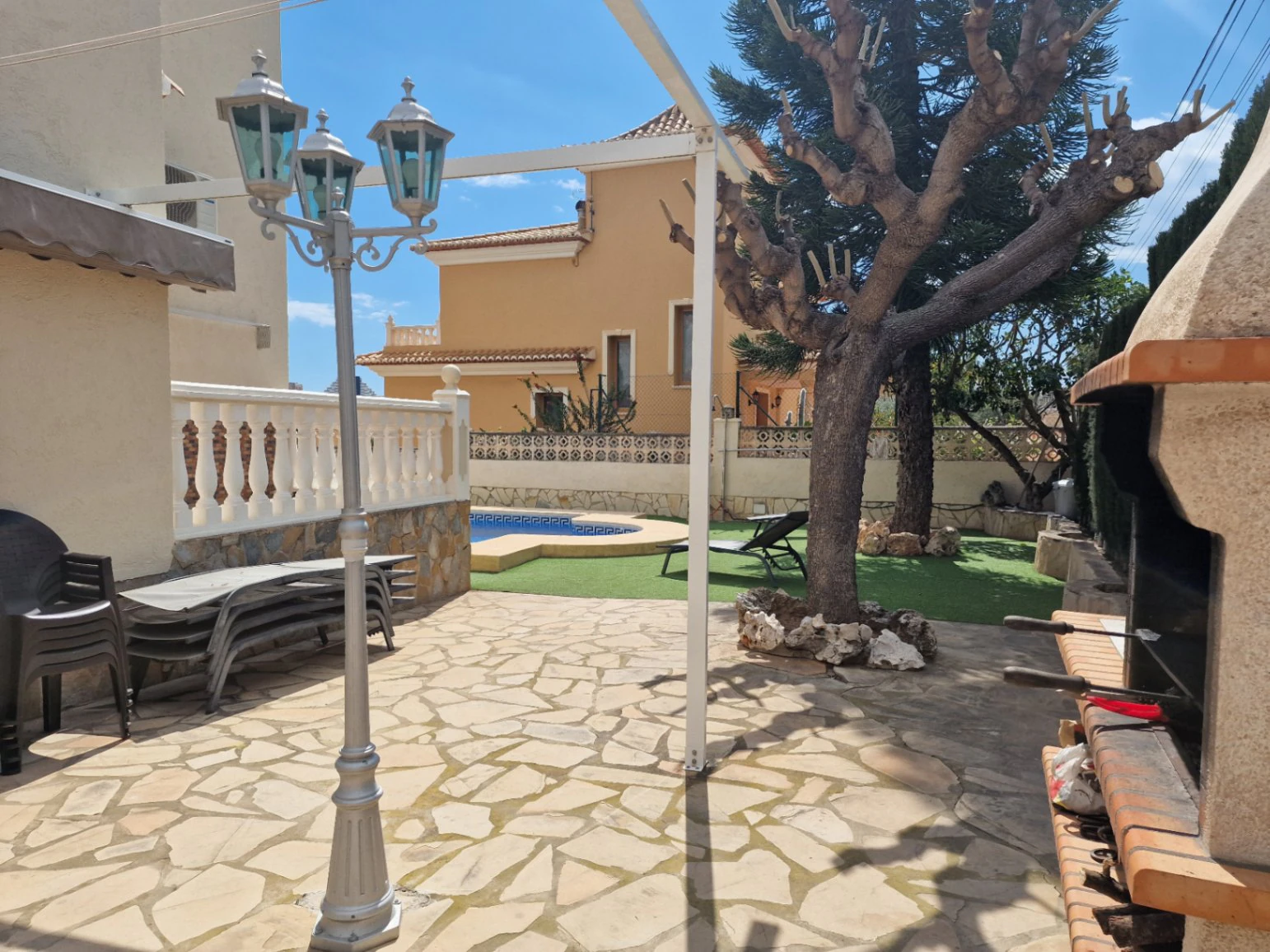 Chalet en venta de 5 habitaciones en Calpe, Alicante
