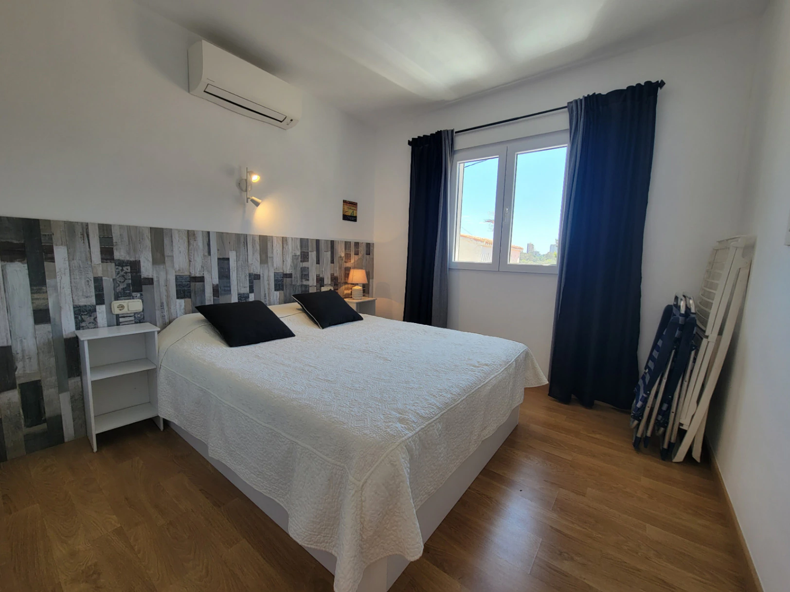 VILLA COMPUESTA POR 2 APARTAMENTOS SEPARADOS EN MUY BUENA UBICACION