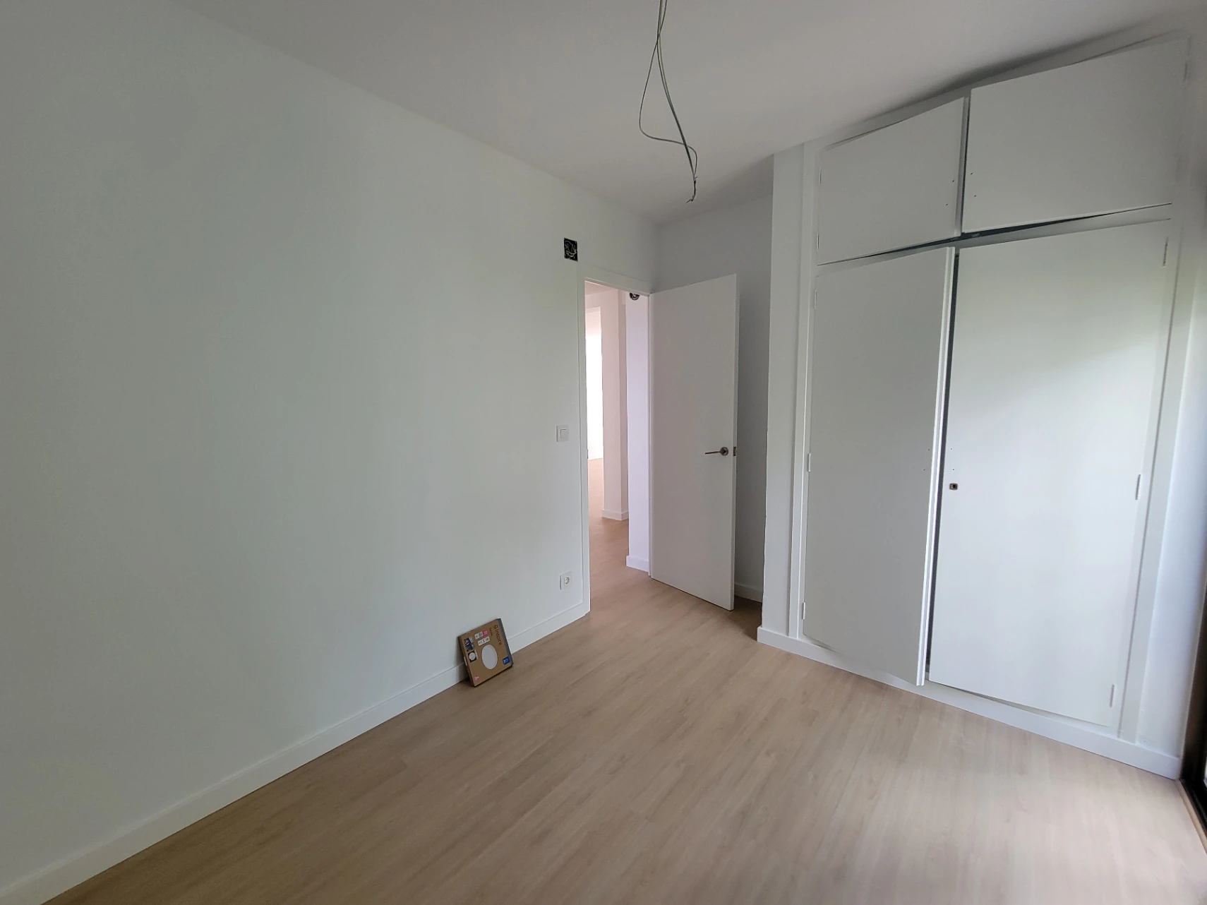 APARTAMENTO TOTALMENTE RENOVADO A 100 METROS DE LA PLAYA