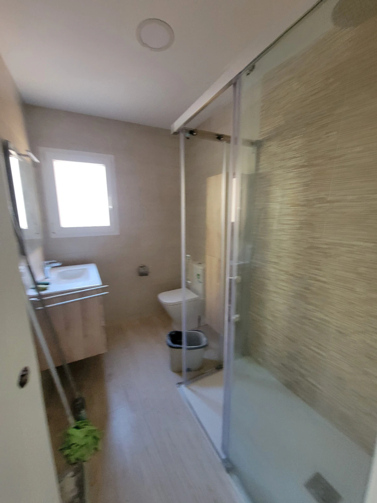 APARTAMENTO TOTALMENTE RENOVADO A 100 METROS DE LA PLAYA