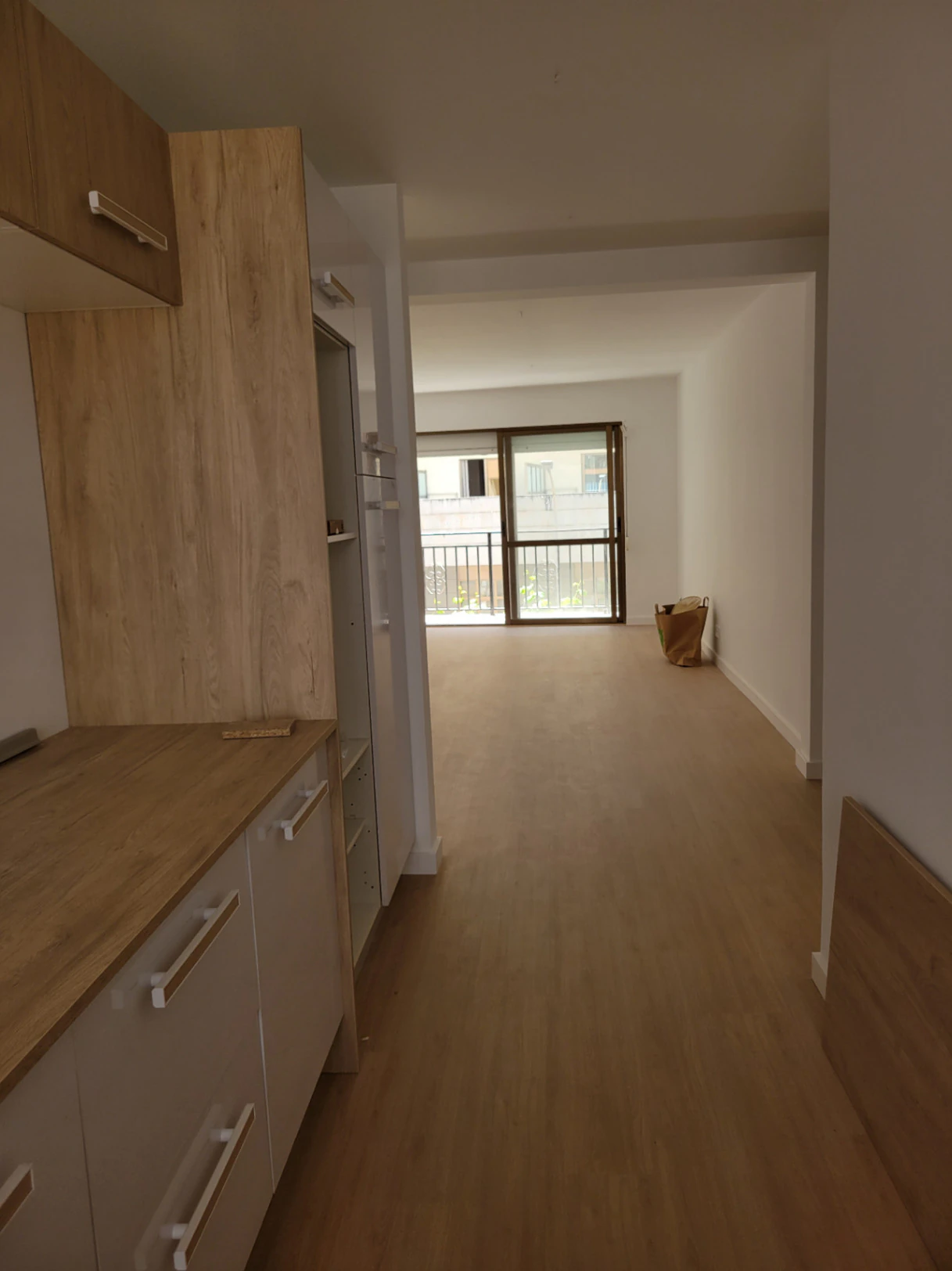 APARTAMENTO TOTALMENTE RENOVADO A 100 METROS DE LA PLAYA