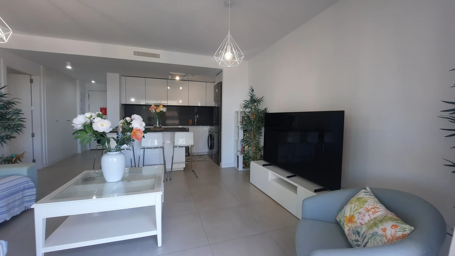 BONITO ATICO DE CONSTRUCCION RECIENTE  EN CALPE