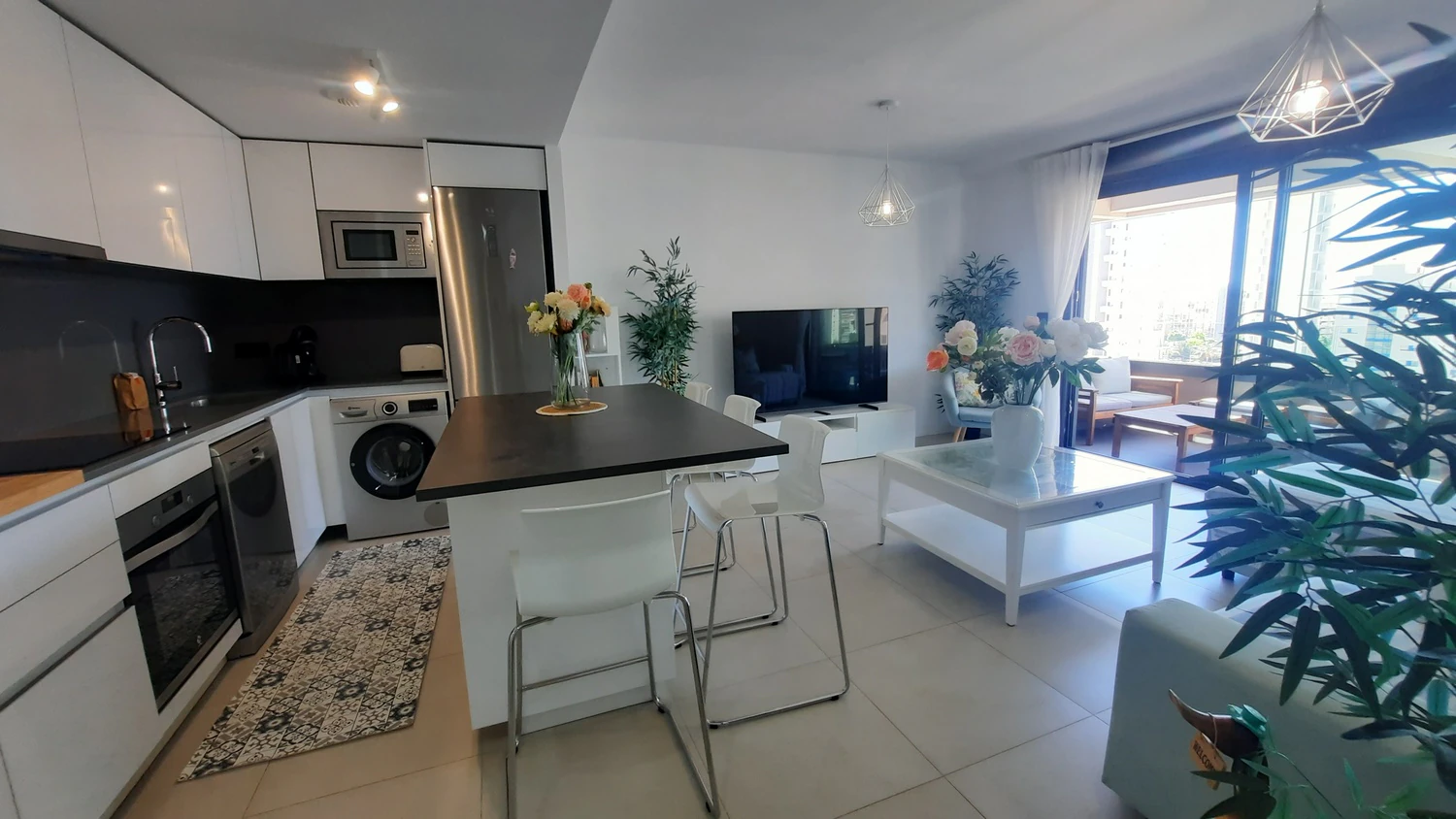 BONITO ATICO DE CONSTRUCCION RECIENTE  EN CALPE