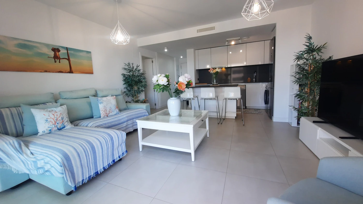 BONITO ATICO DE CONSTRUCCION RECIENTE  EN CALPE