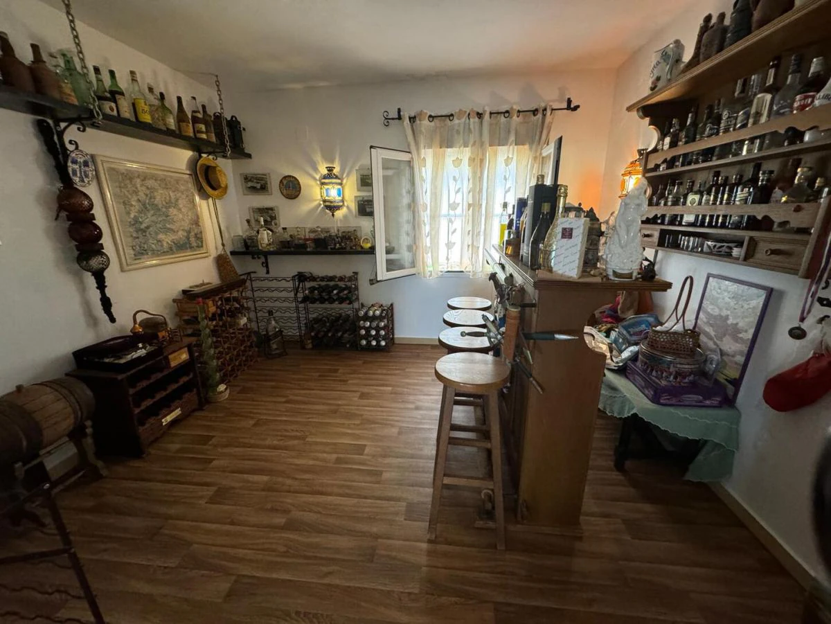 Villa en venta en Maryvilla, Calpe, Alicante
