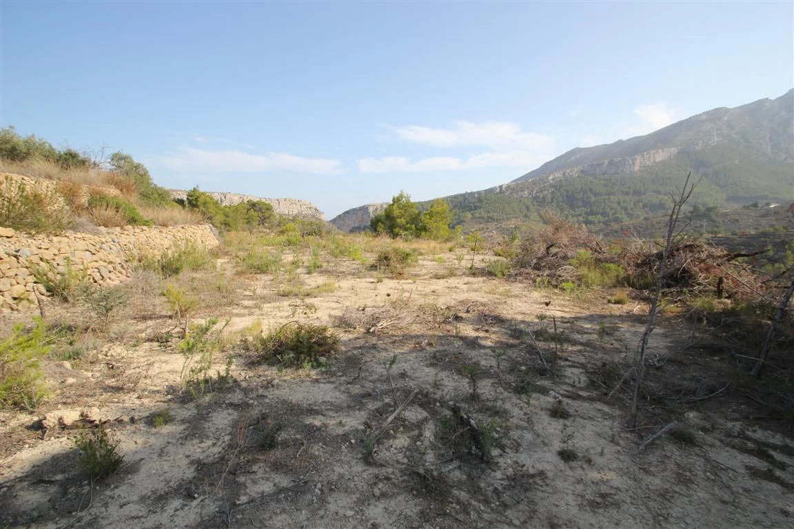 Parcela en venta en Pinos, Benissa, Alicante