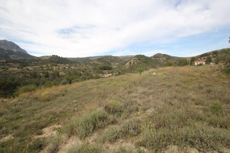 Parcela en venta en Pinos, Benissa, Alicante