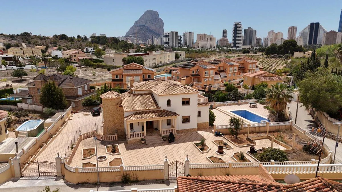 Villa en venta en Pla Senieta, Calpe, Alicante