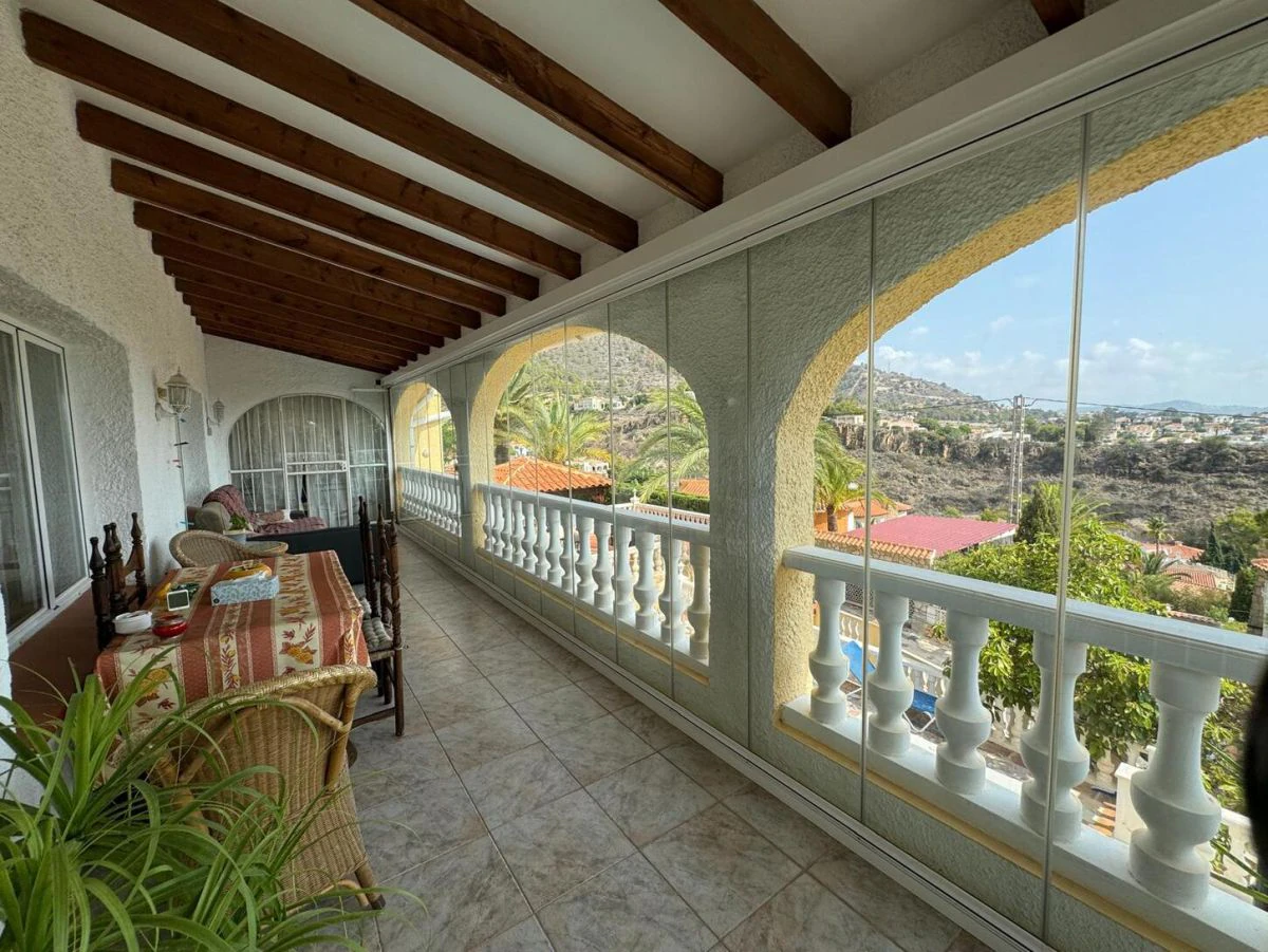 Villa en venta en Maryvilla, Calpe, Alicante