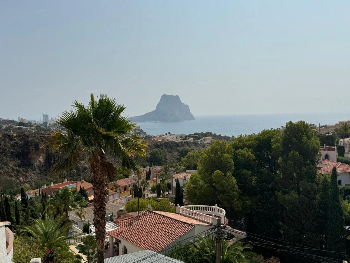 Villa en venta en Maryvilla, Calpe, Alicante