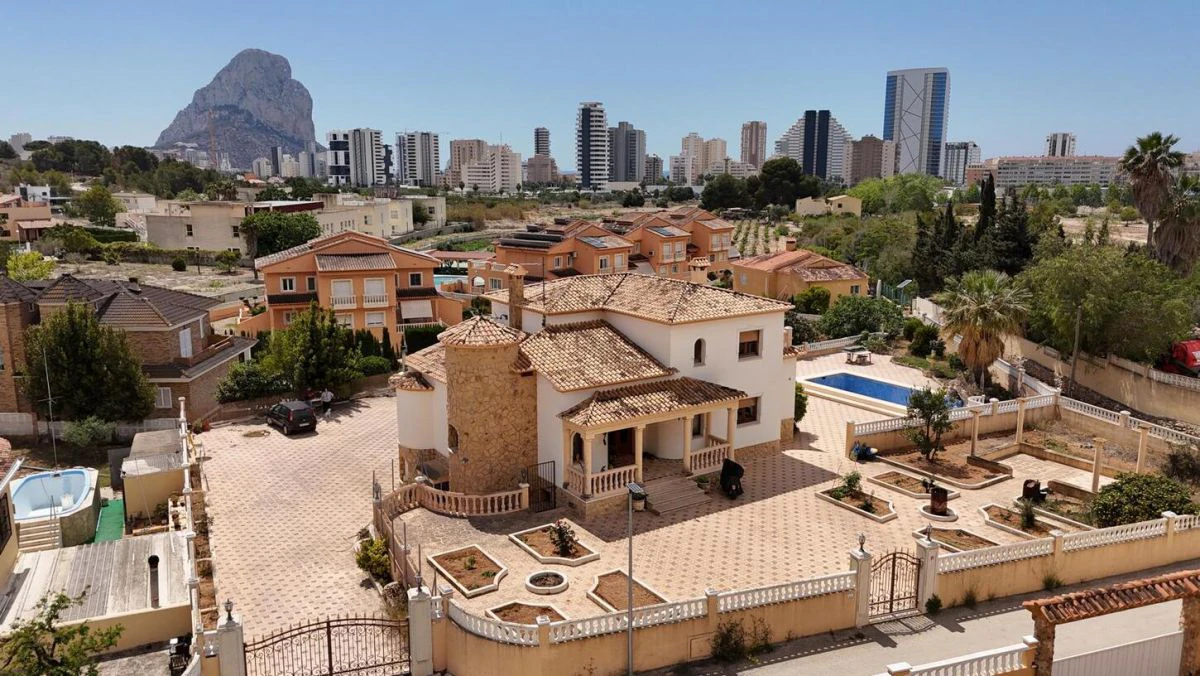 Villa en venta en Pla Senieta, Calpe, Alicante