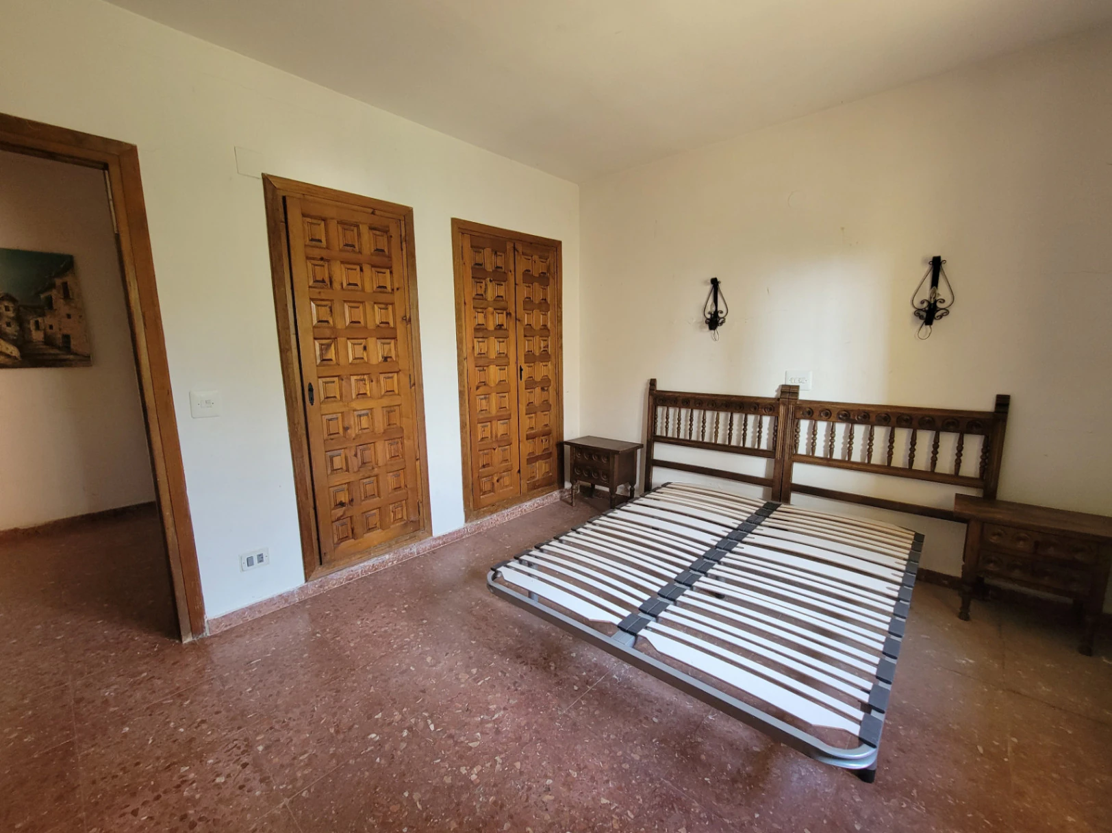 VILLA CON 1.593 METROS DE PARCELA Y MUY BUENA UBICACION PARA REFORMAR